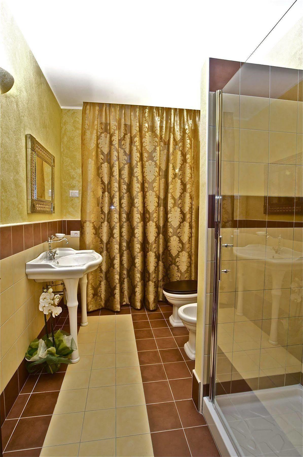 Hotel Bernina Тирано Экстерьер фото